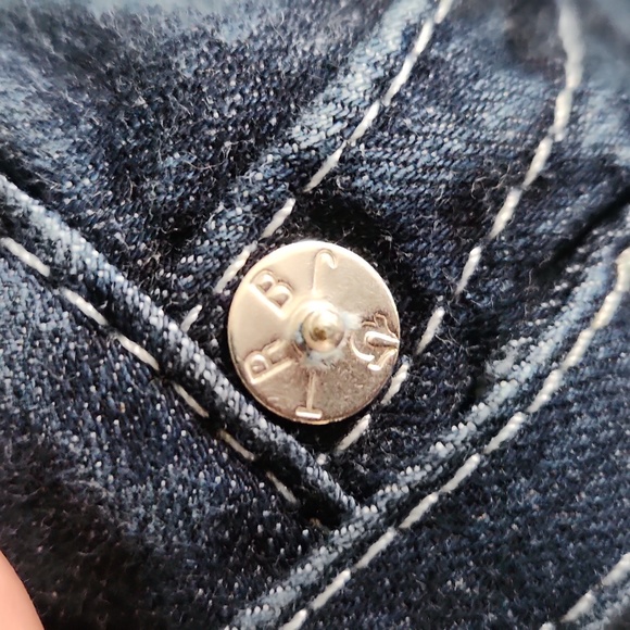 True Religion Hi-Rise Boot Cut Jeans Sequins on Pocket Size 25 - Picture 8 of 16